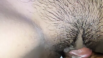 Những Cô Gái Ấn Độ Nhỏ Nhắn Với Vòng Một Nhỏ Thích Thú Với Creampie Nhẹ Nhàng